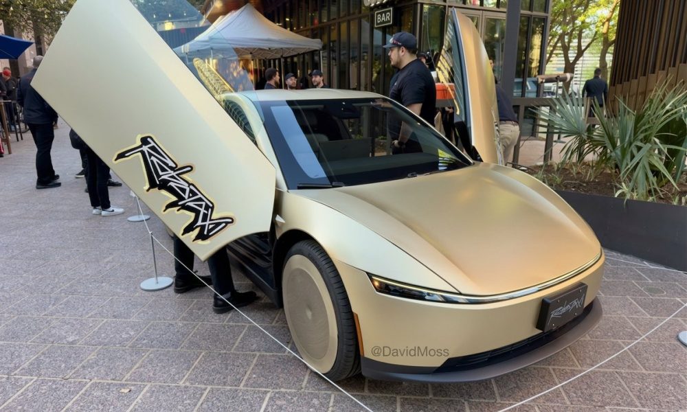 Tesla Robotaxi now runs 6am to 10pm, seven days a week