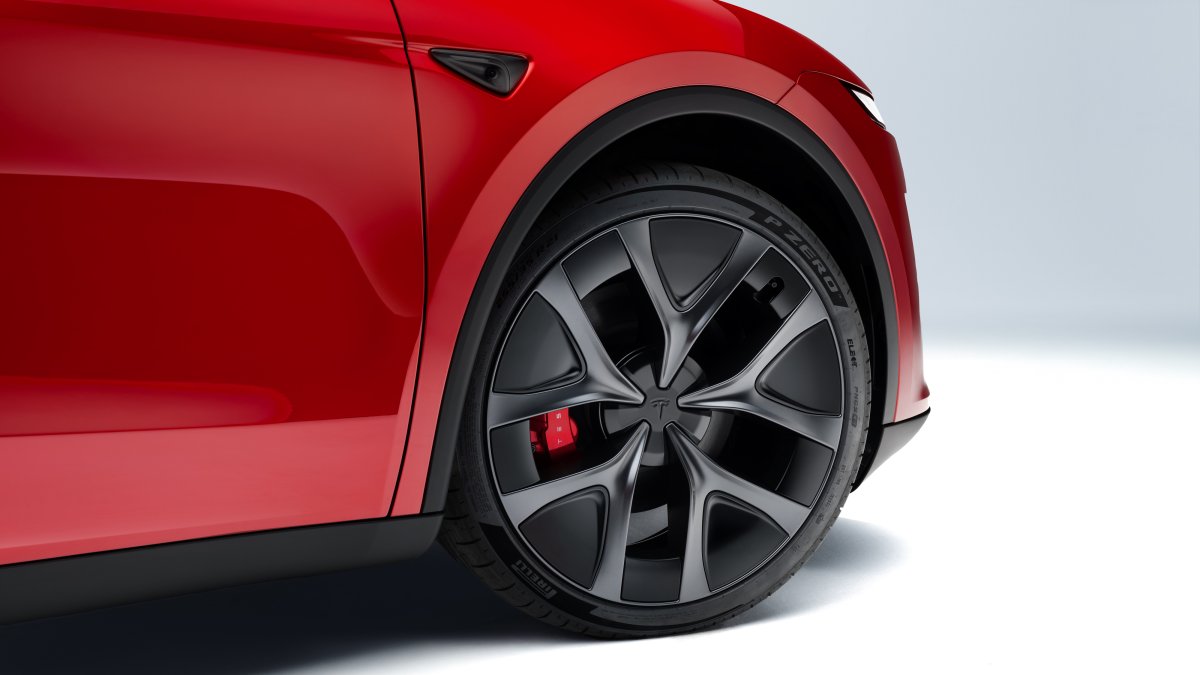 Tesla raising Wheel and Tire Protection Plan rates 1 October; Cybertruck windshield cheaper
